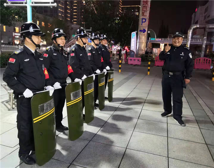 不忘初心勇?lián)?、牢記使命保平?>
                                </a>
                            </div>
                            <div   id=